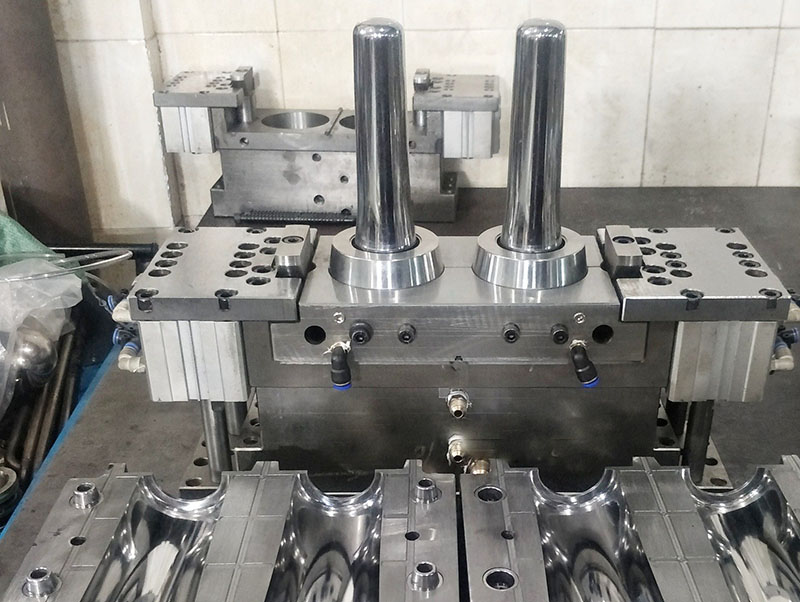 宕昌模具制造-05